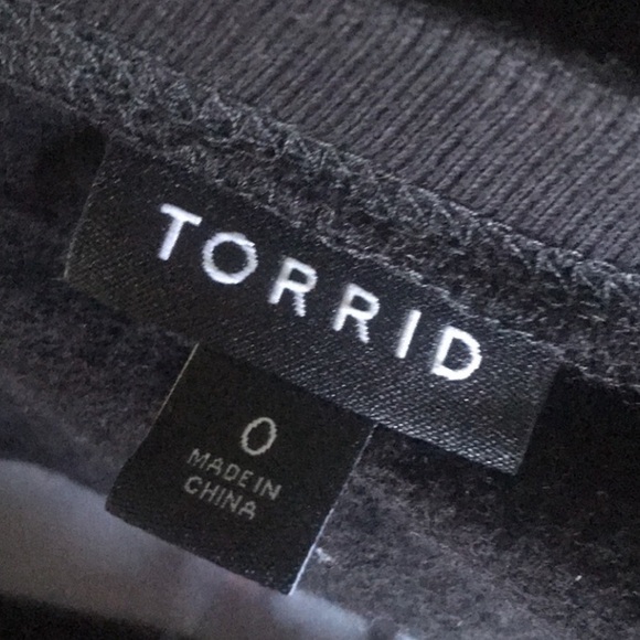 Torrid Black and Pink Floral Sweater with Cozy Knit Fabric size 0X - Picture 5 of 8